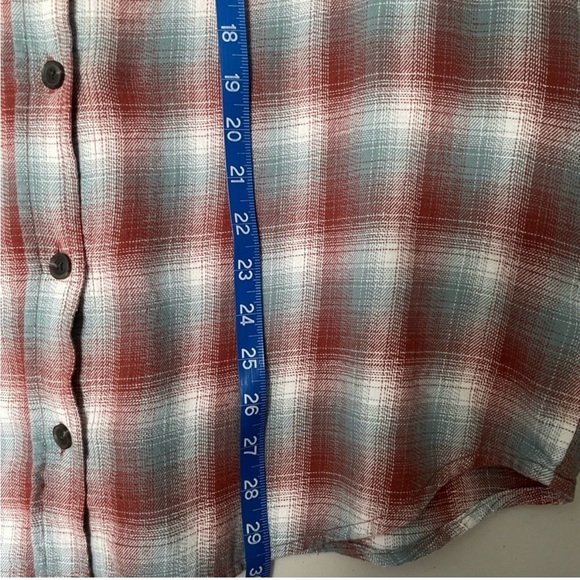 ❄️ NWT Women’s Medium Wild Fable Red & White Checkered Button-Down Top & Pockets - Picture 4 of 7